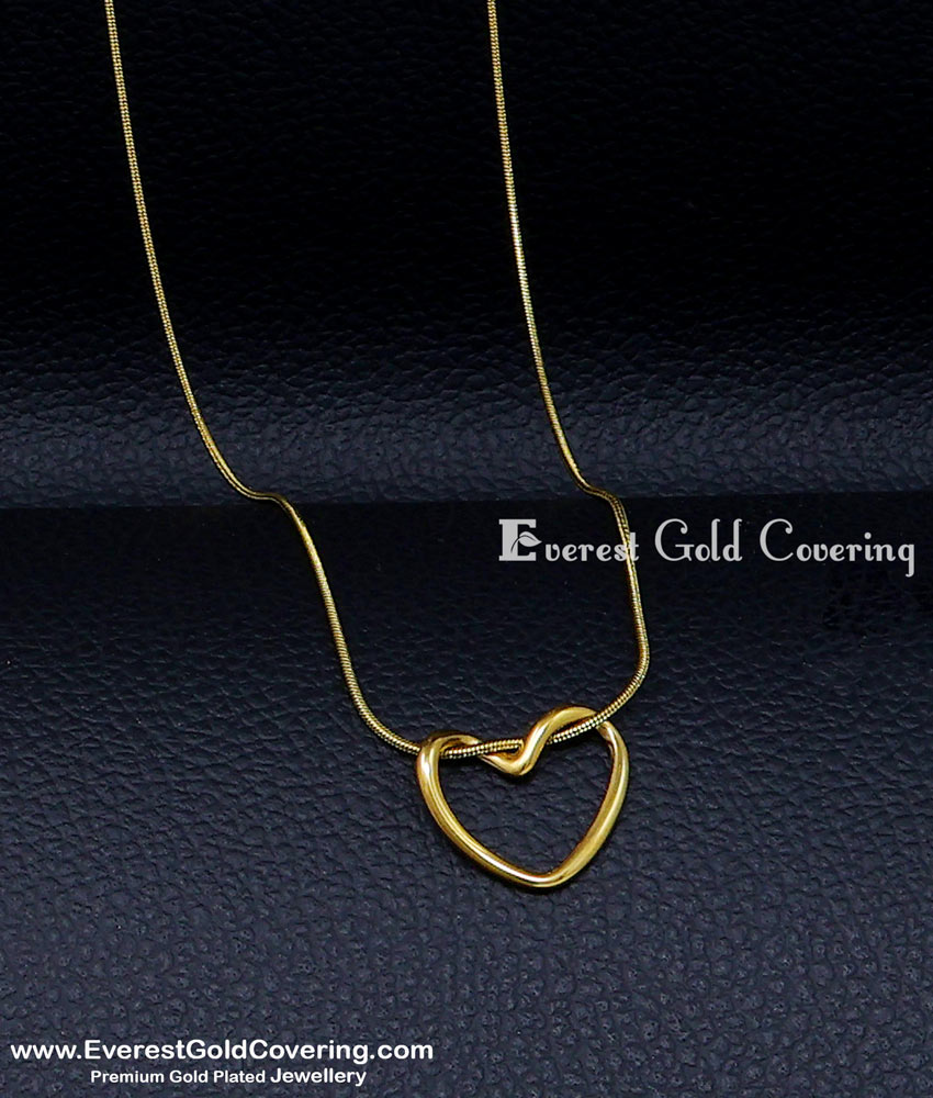gold necklace for teenage girl