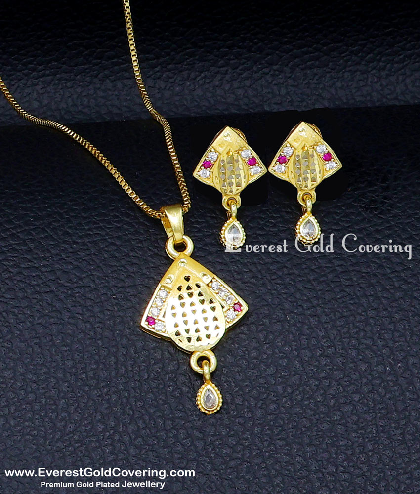 daily wear simple gold pendant set