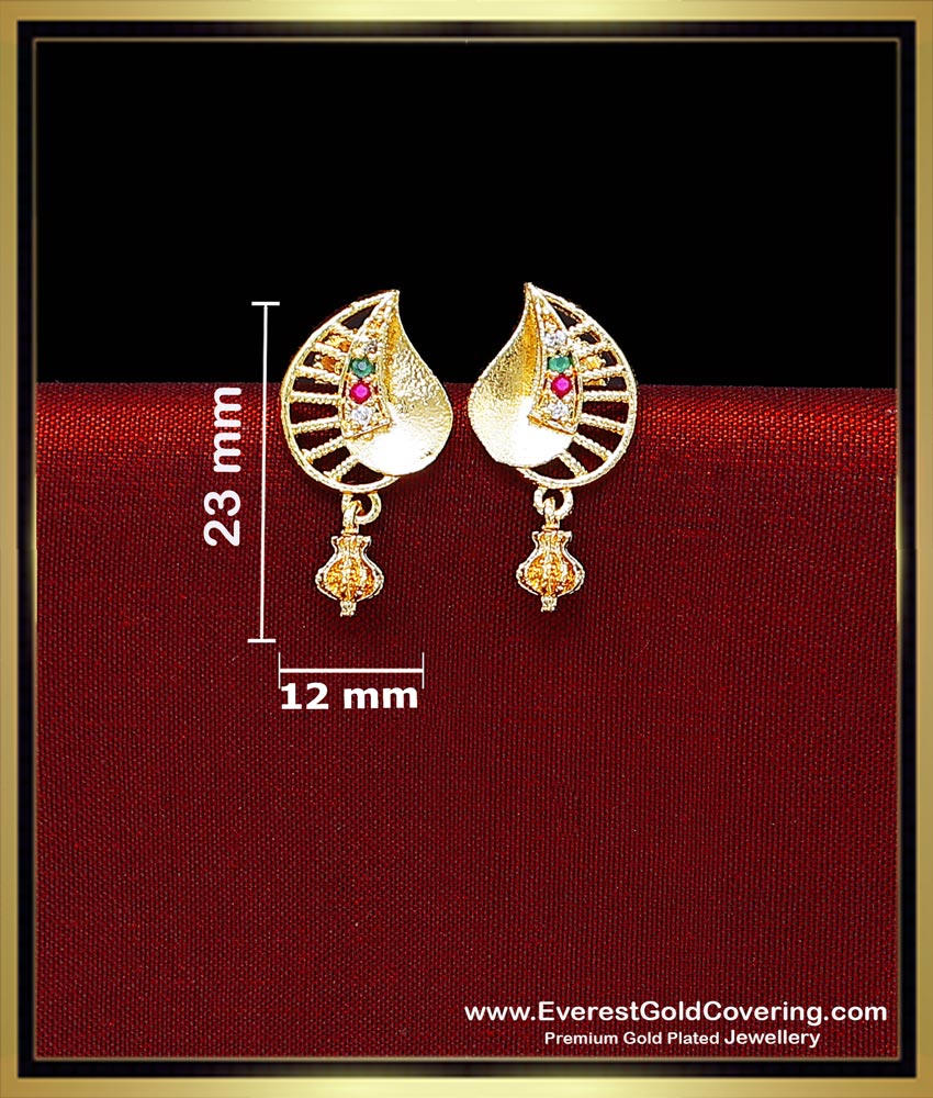 Leaf design earrings studs